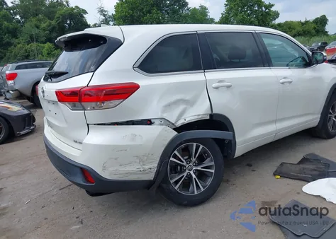 2017 Toyota Highlander Le Plus from USA, damaged, VIN 5TDBZRFH7HS456148
